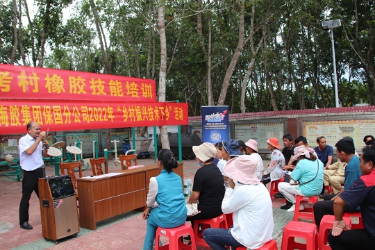 9 9
